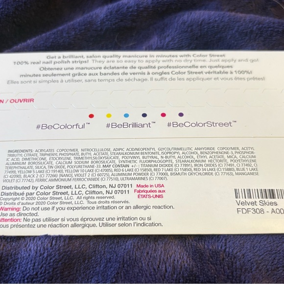 Color Street Shimmering blue ombré  Nail Strips - Picture 2 of 3